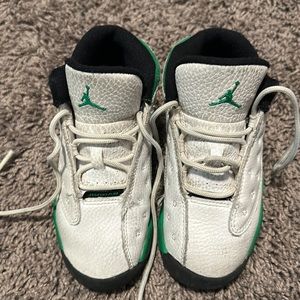 Green and white Jordan’s size 9